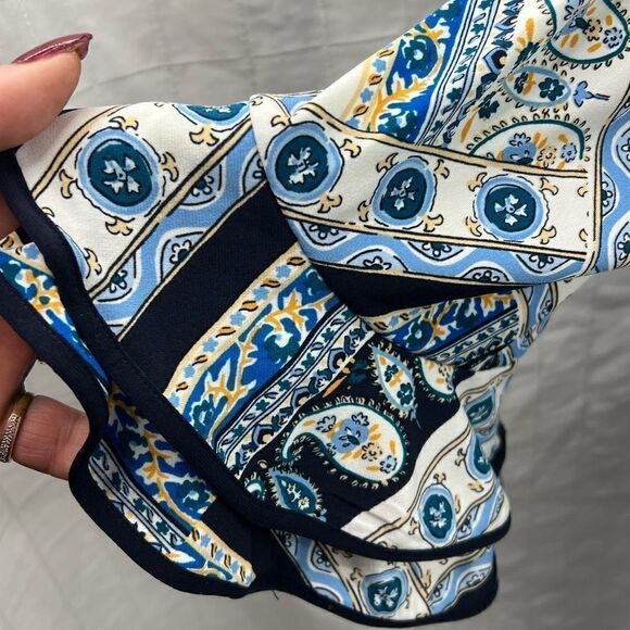 Karl Lagerfeld | Lined Blouse with Bell Sleeves - Picture 3 of 5